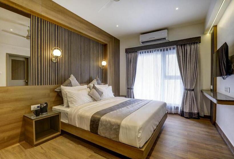 إستديو عائلى, Livaana