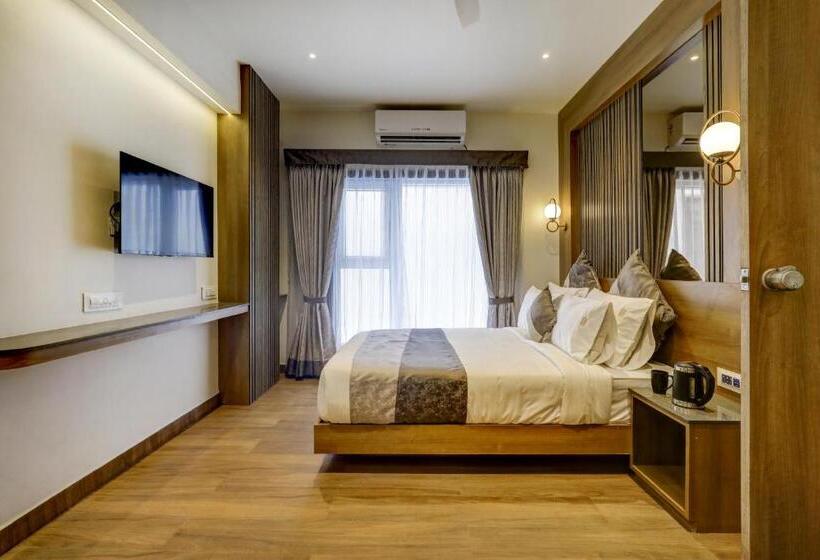 غرفة قياسية, Livaana