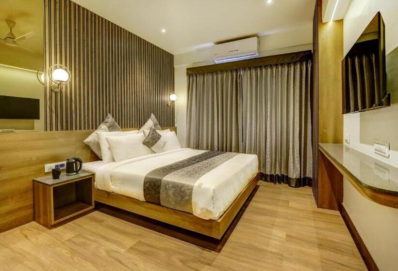 غرفة قياسية, Livaana