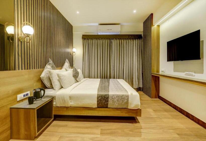 غرفة قياسية, Livaana