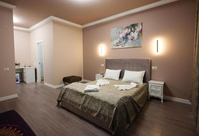 Quarto Estandar Cama King, Avantul Scm