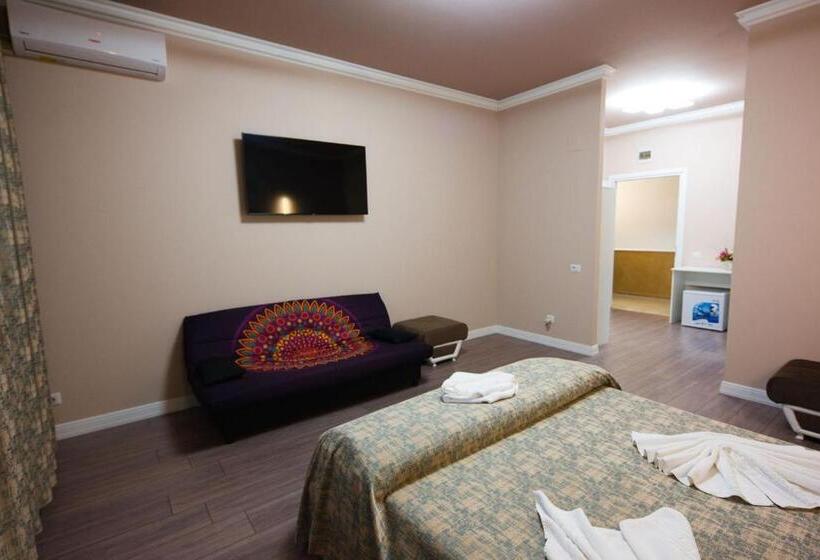 Quarto Estandar Cama King, Avantul Scm