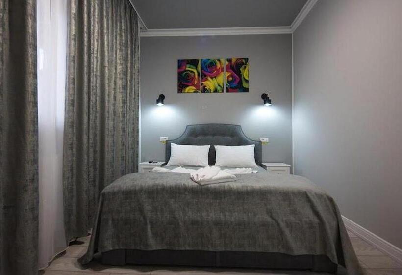 Quarto Estandar, Avantul Scm