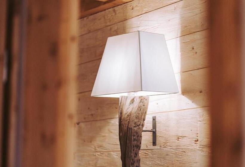 סוויטה דלוקס, Am Fichtelsee