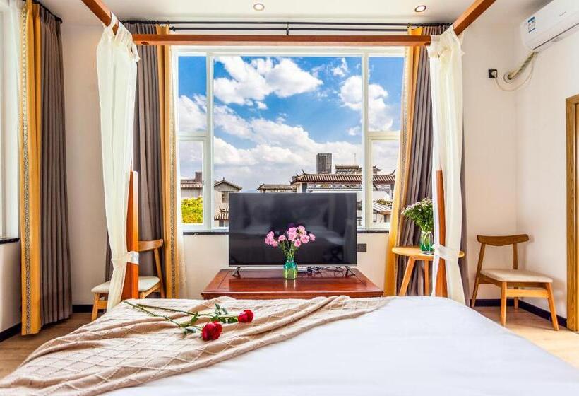 غرفة قياسية, Blue Sea