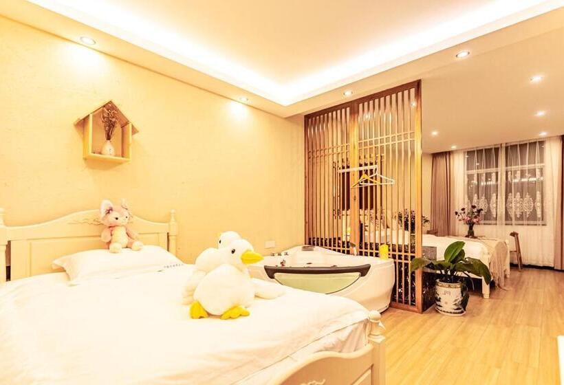 غرفة ديلوكس مطلّة علي البحر, Blue Sea