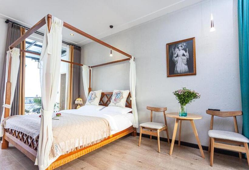 غرفة قياسية مطلّة علي البحر مزوَّدة بشُرفة, Blue Sea