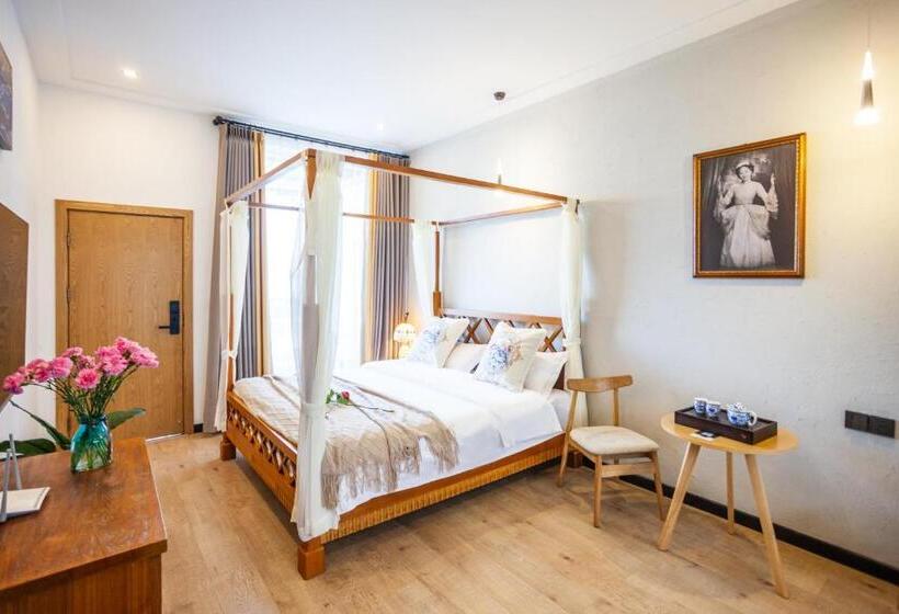 غرفة قياسية مطلّة علي البحر مزوَّدة بشُرفة, Blue Sea