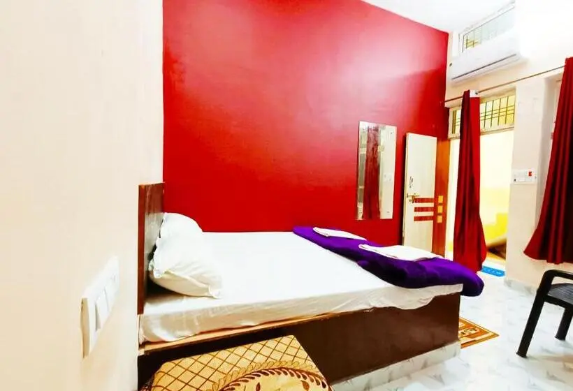 Quarto deluxe, Hari Darshan