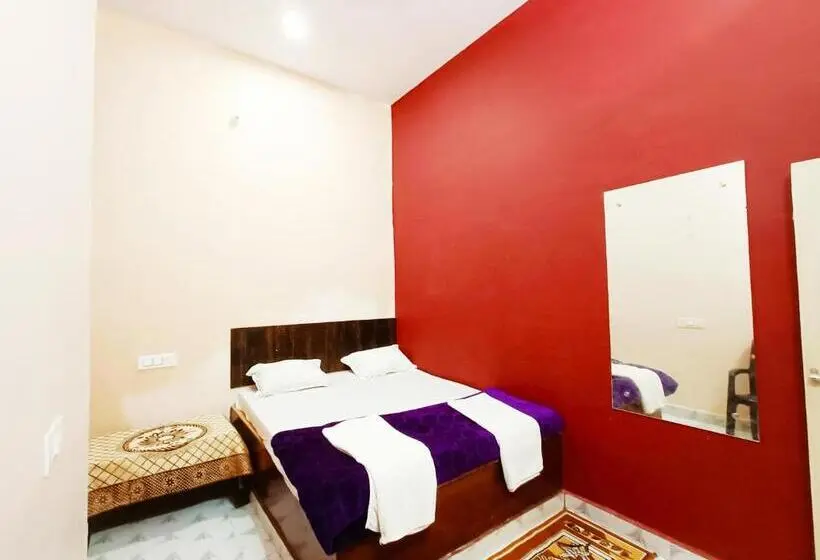 Quarto deluxe, Hari Darshan