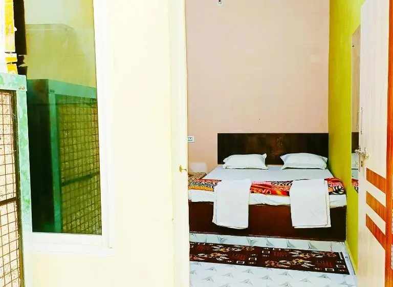 Quarto standart com terraça, Hari Darshan