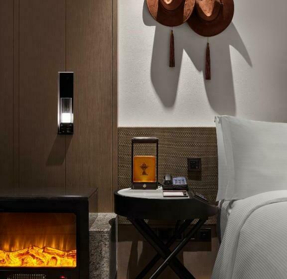 이그제큐티브 룸 킹사이즈 침대, Hilton Shigatse