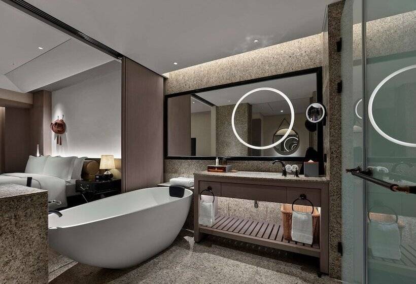 이그제큐티브 룸, Hilton Shigatse