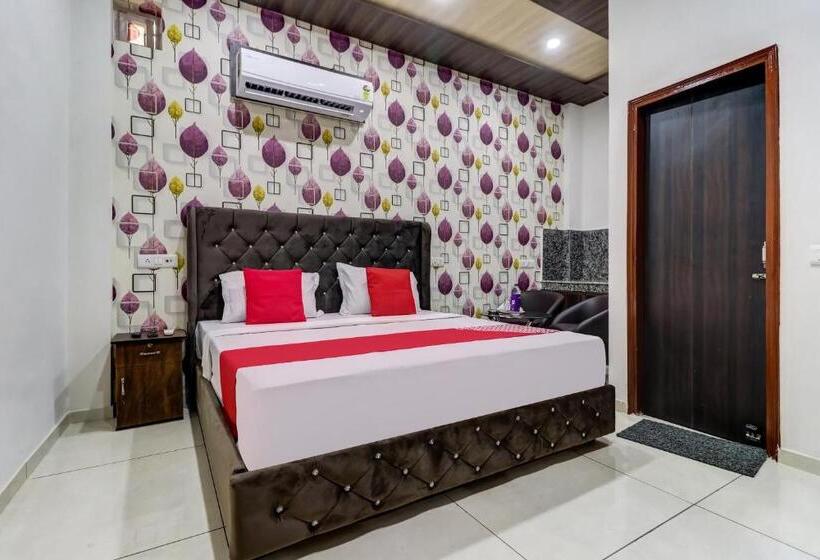 חדר קלאסי לשלושה, Oyo 81954 K7 Regency