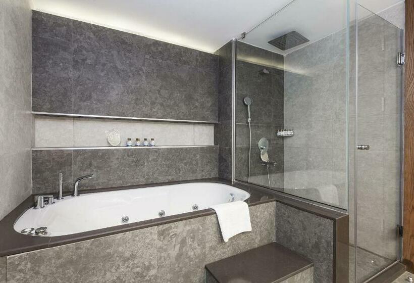 オーシャンビューデラックススイート, Salamis Bay Conti Hotel Resort & Spa & Casino