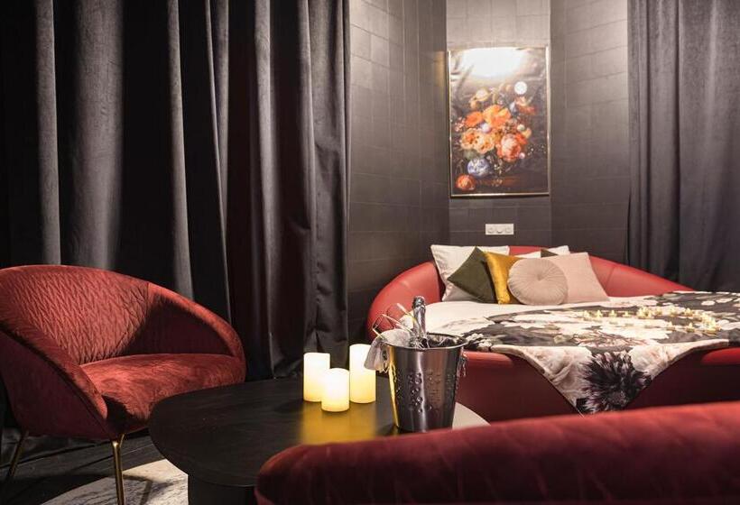 Люкс с гидромассажем, Legend Majestic Appart Hôtel