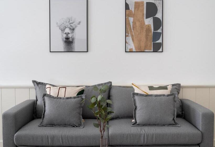 سوئیت 2 خوابه, Limehome Berlin Lottumstraße 4