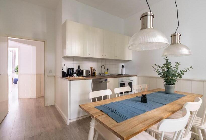 سوئیت 2 خوابه, Limehome Berlin Lottumstraße 4