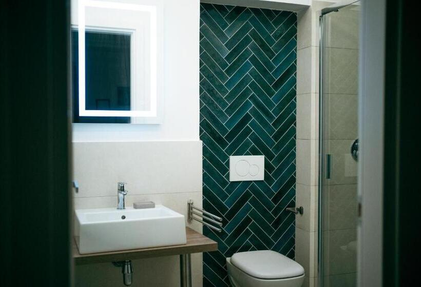 バルコニー付きスタンダードルーム, Millie S Place Sorrento