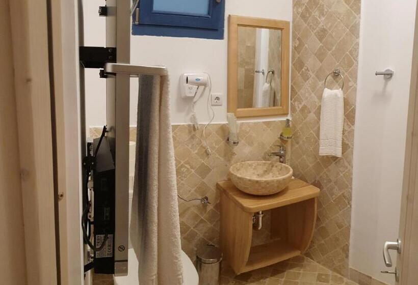 침실 1개 주택, Pensiunea Nest