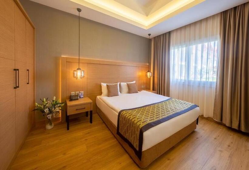 ویلای 1 خوابه, Salamis Bay Conti Hotel Resort & Spa & Casino