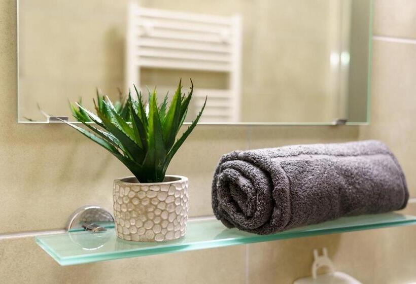 Номер Стандарт Трехместный, Und Hostel Gleisbett