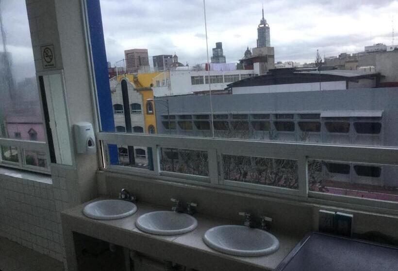 スタンダード４人部屋, Hostal Ciudad De Mexico