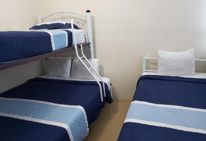 Quarto Quádruplo Estandar, Hostal Ciudad De Mexico