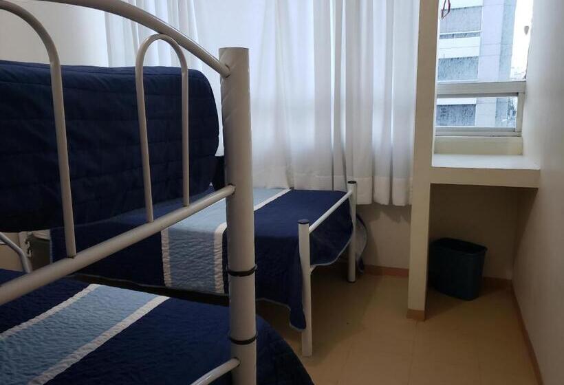 スタンダード４人部屋, Hostal Ciudad De Mexico