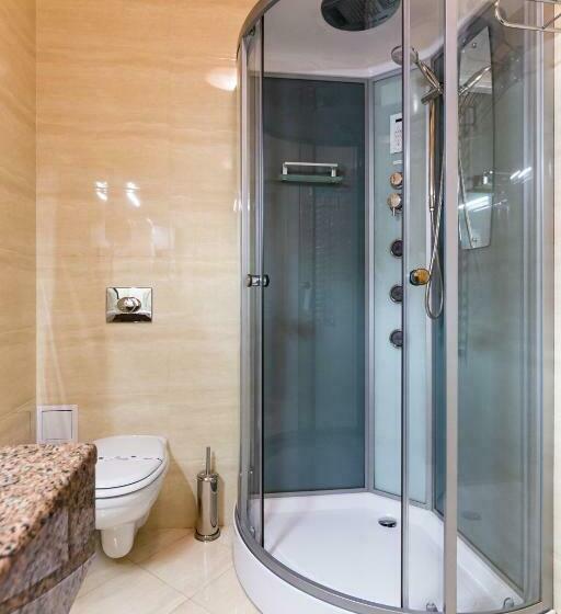 اتاق لوکس, Ganz Ski Lift 5