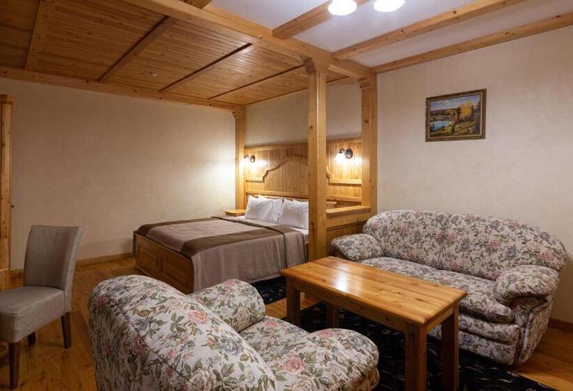 سوییت جونیور با بالکن, Ganz Ski Lift 5