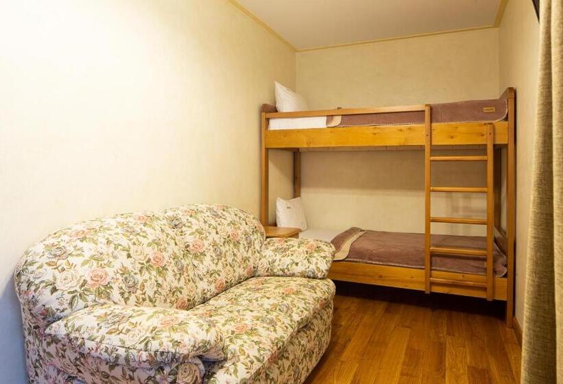 اتاق لوکس خانوادگی, Ganz Ski Lift 5