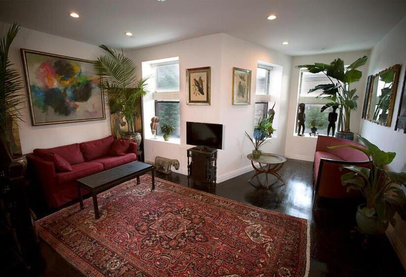 דירת דופלקס 2 חדרי שינה, The Gallery House