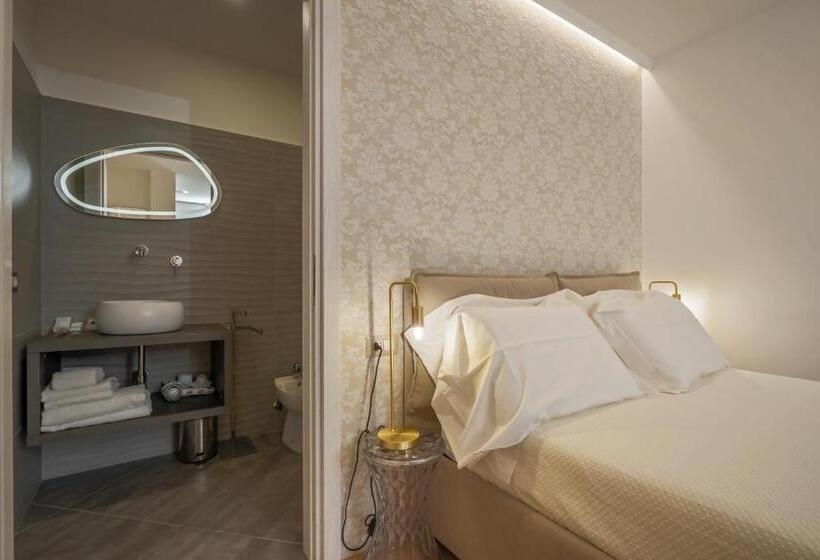 带大床的标准间, Infinity Castellabate B & B Di Charme