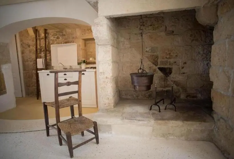 Standard Interior Studio, Historia  Dimore Corte Chiesa