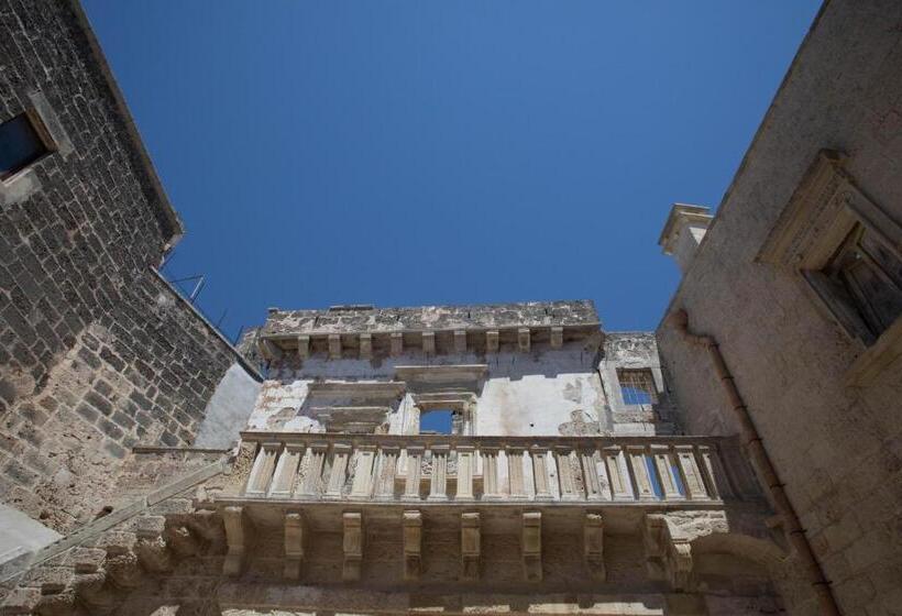 إستوديو قياسى داخلى, Historia  Dimore Corte Chiesa