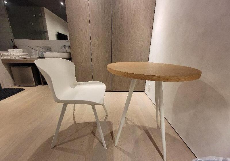 Студио Стандарт с Балконом, Spatium Tokyo