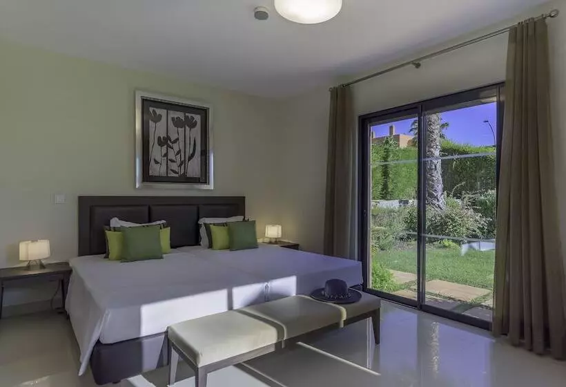 Villa 3 Makuuhuonetta, Amendoeira Golf Resort