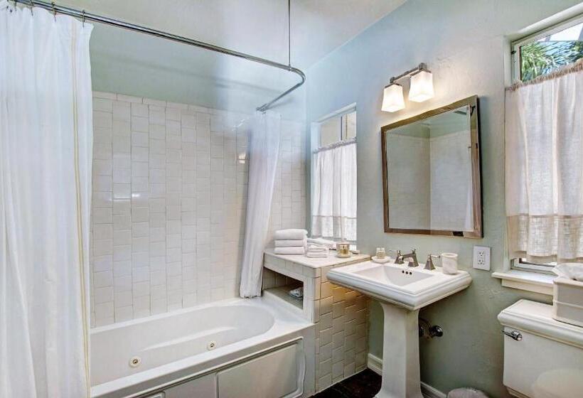 Стандартный Номер Кровать Кинг, Bungalows 313