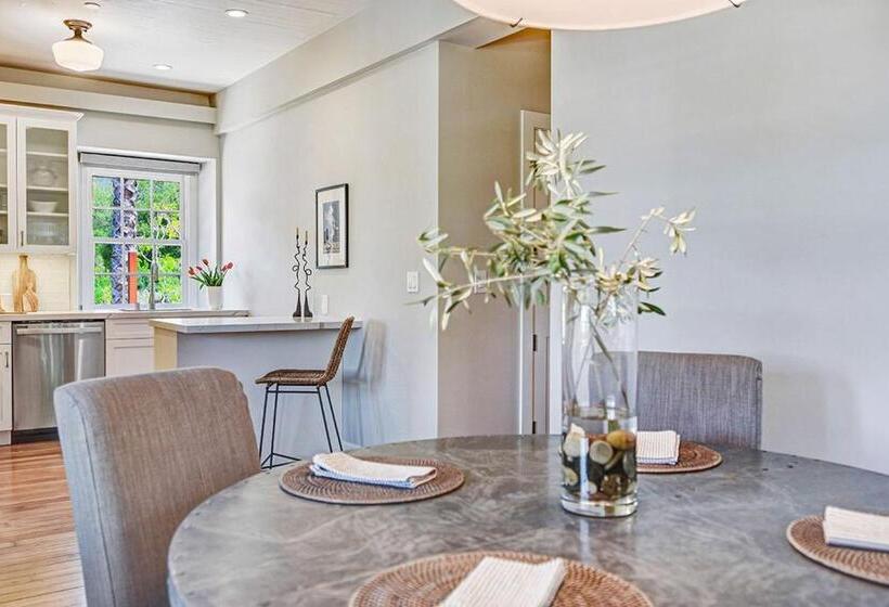 스탠다드 룸 킹사이즈 침대, Bungalows 313