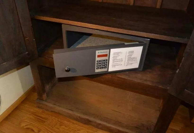 Superior Single Room