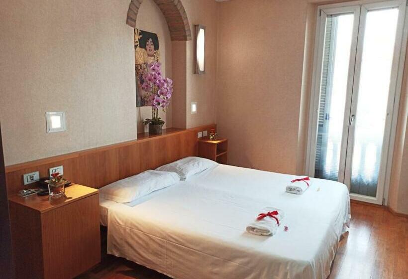 高级大房间, Euro