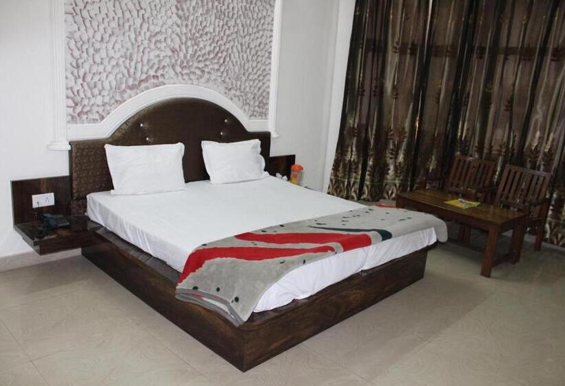 디럭스 룸, Bhawani International