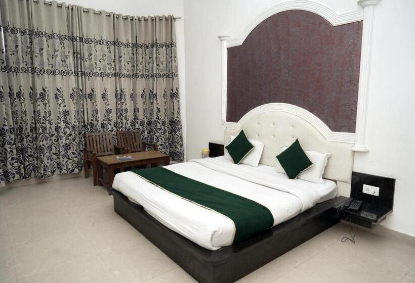 디럭스 룸, Bhawani International