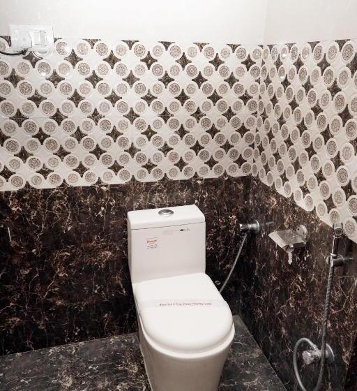 디럭스 룸, Bhawani International