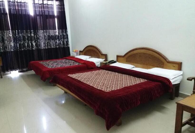 패밀리 스위트, Bhawani International