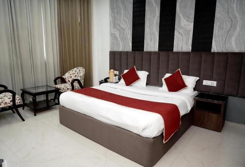 스위트, Bhawani International