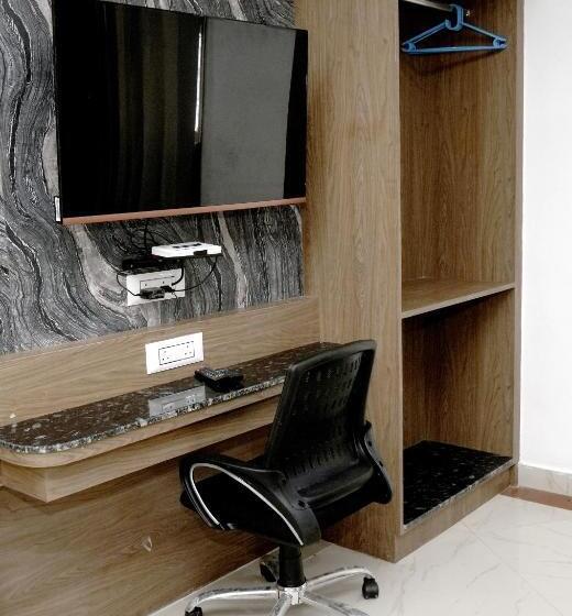 스위트, Bhawani International