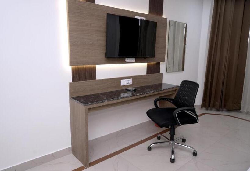 스탠다드 룸, Bhawani International