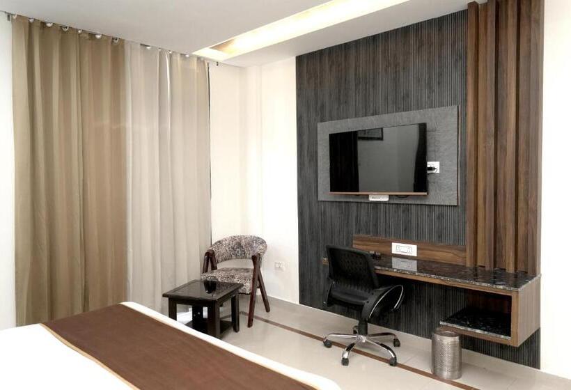 스탠다드 룸, Bhawani International